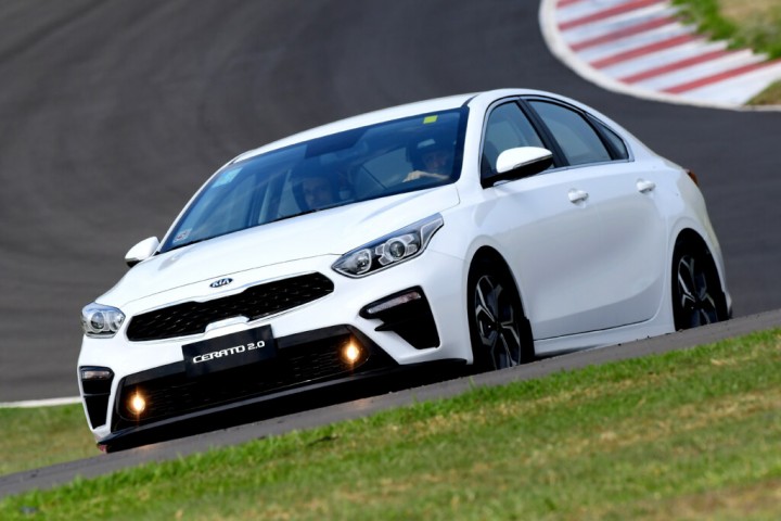 Kia Cerato - 06